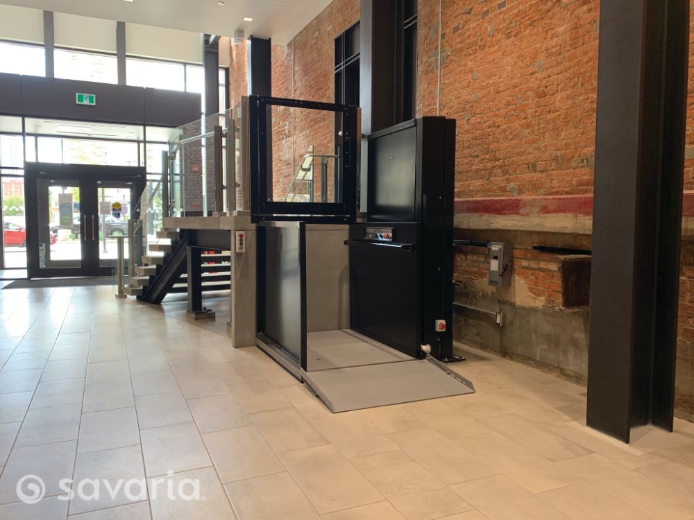 Commercial Wheelchair Lift without Enclosure